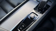 Volvo Xc60 2.0 B4P Plus Dark 5dr Geartronic Petrol Estate